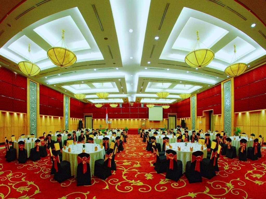 Grand Basko Hotel Padang  Eksteriør bilde