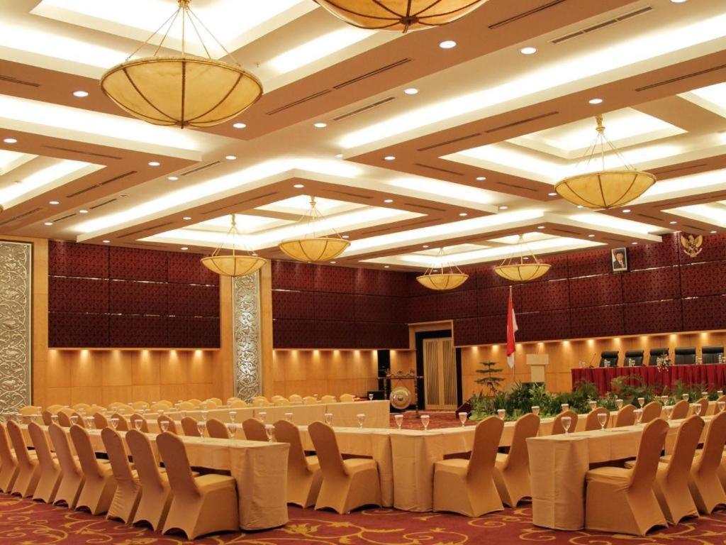 Grand Basko Hotel Padang  Eksteriør bilde