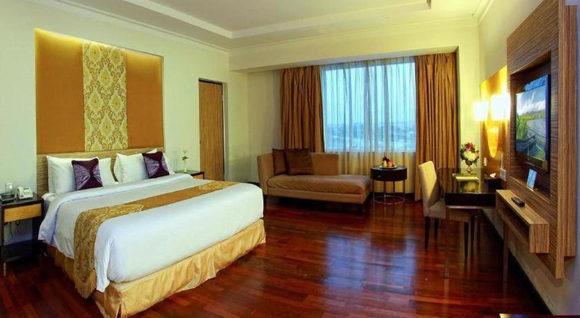 Grand Basko Hotel Padang  Eksteriør bilde